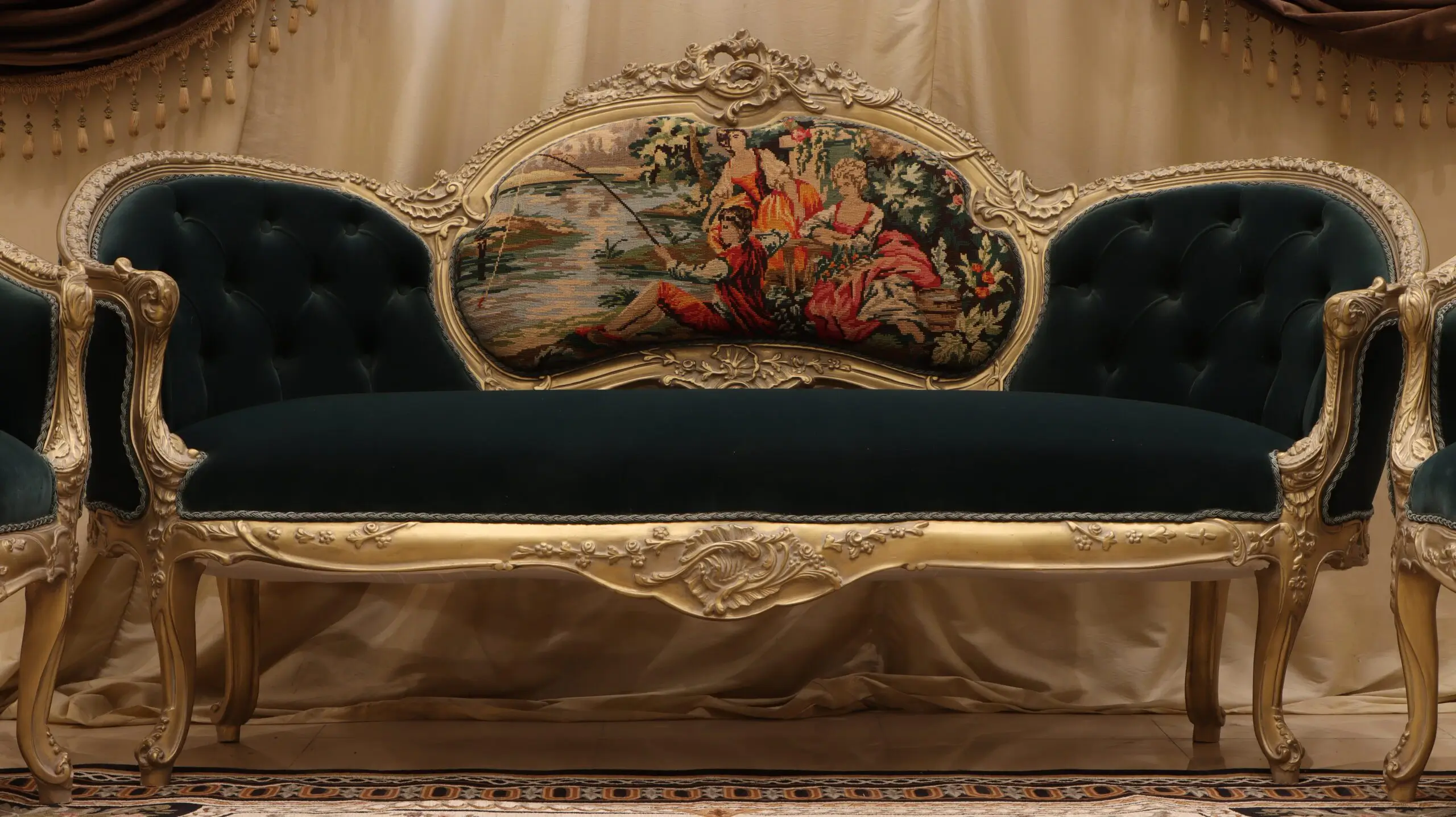victorian style sofa